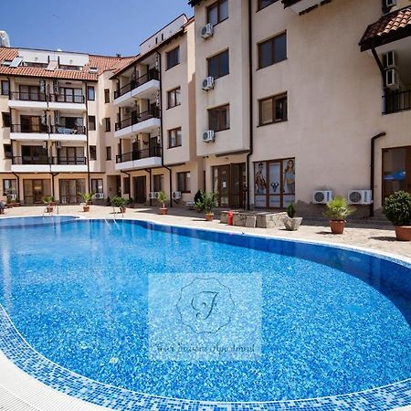 Four Seasons Apartment - Oasis Beach Resort Bliznatsi 外观 照片